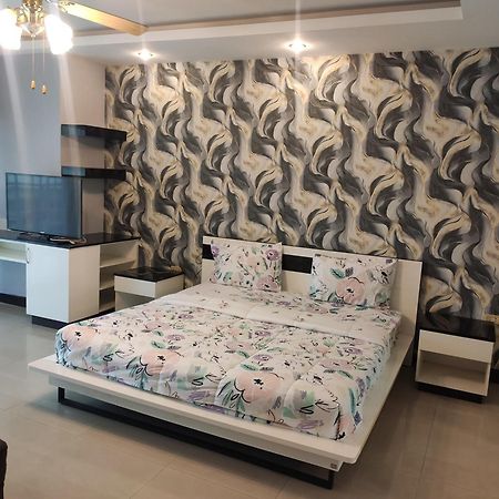 View Talay 6 Pattaya Beach By Anatolia Condo Suite Экстерьер фото