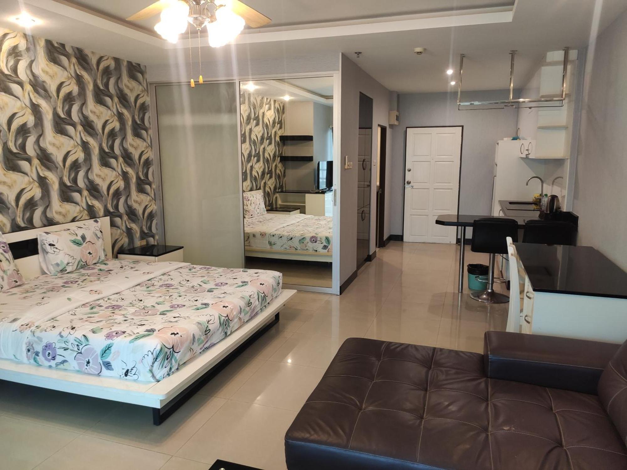 View Talay 6 Pattaya Beach By Anatolia Condo Suite Экстерьер фото