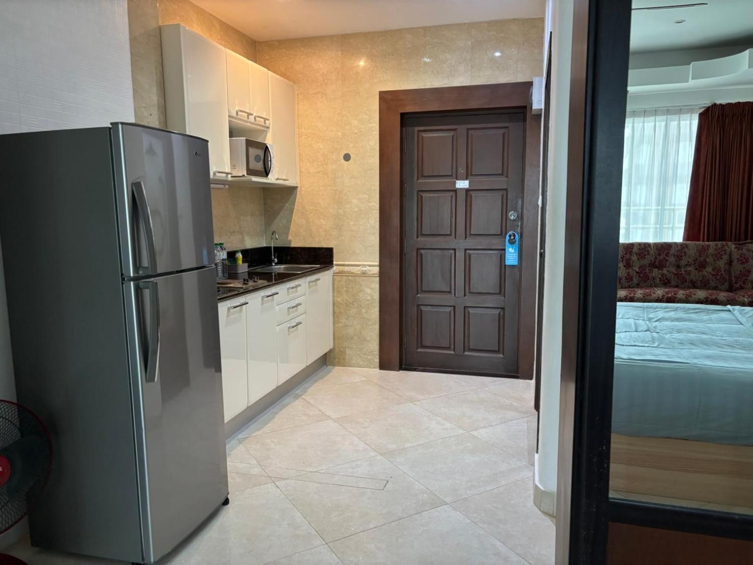 View Talay 6 Pattaya Beach By Anatolia Condo Suite Экстерьер фото