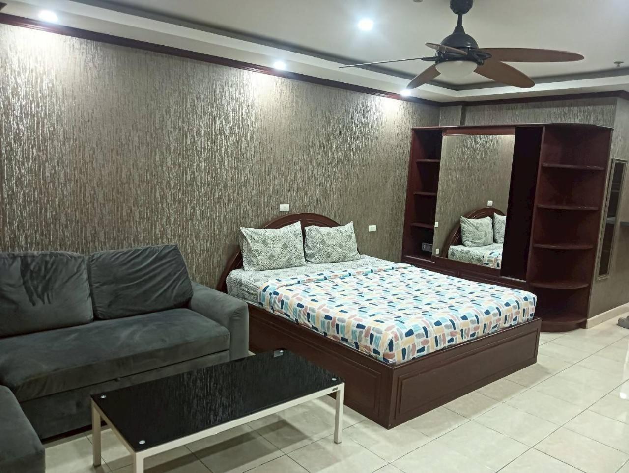 View Talay 6 Pattaya Beach By Anatolia Condo Suite Экстерьер фото