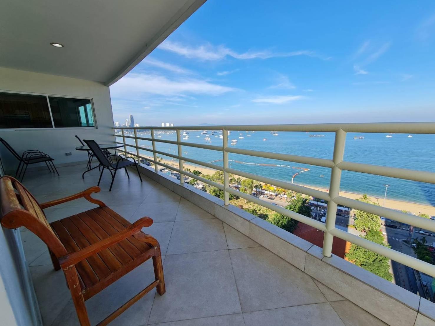 View Talay 6 Pattaya Beach By Anatolia Condo Suite Экстерьер фото