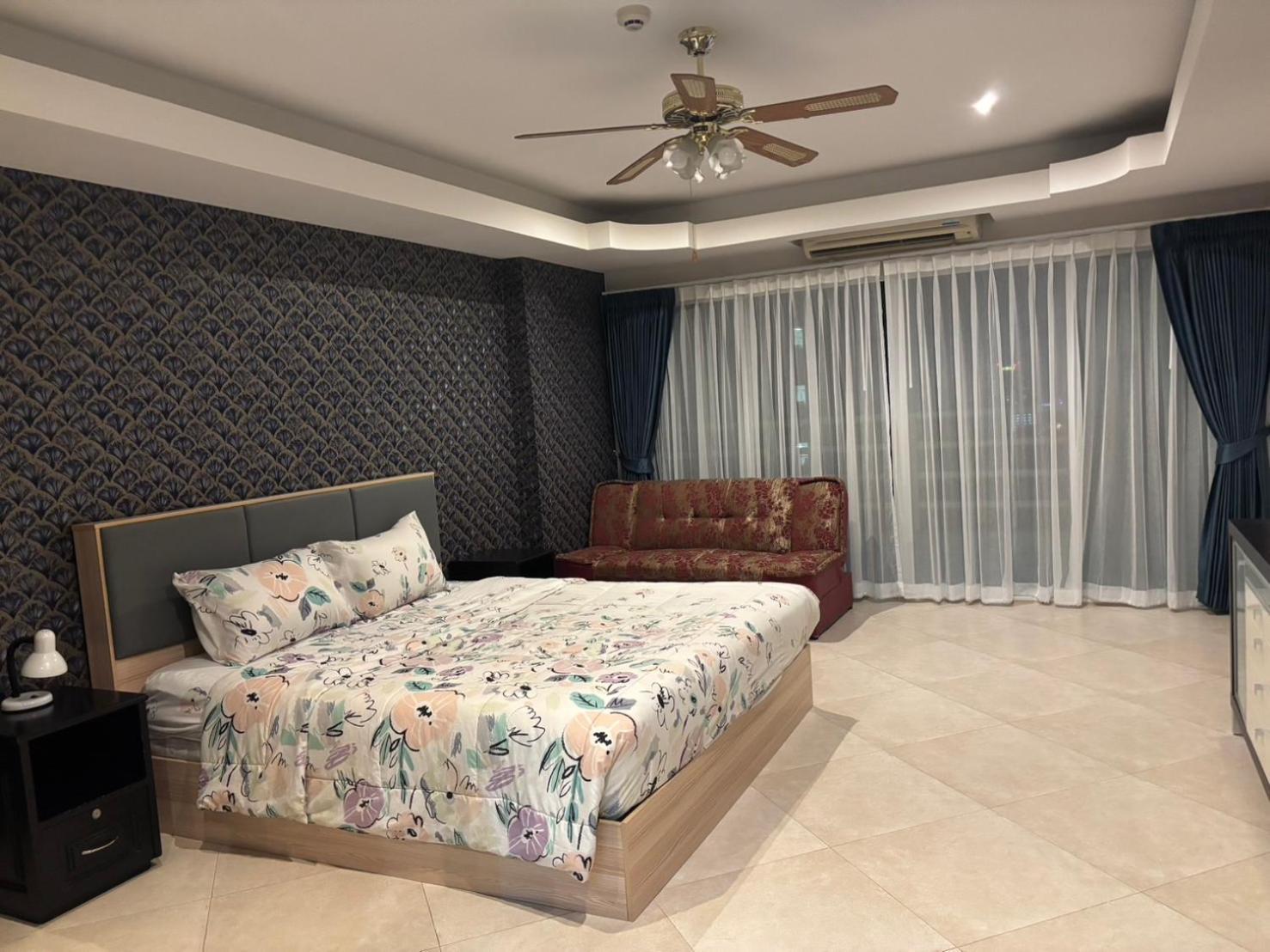 View Talay 6 Pattaya Beach By Anatolia Condo Suite Экстерьер фото