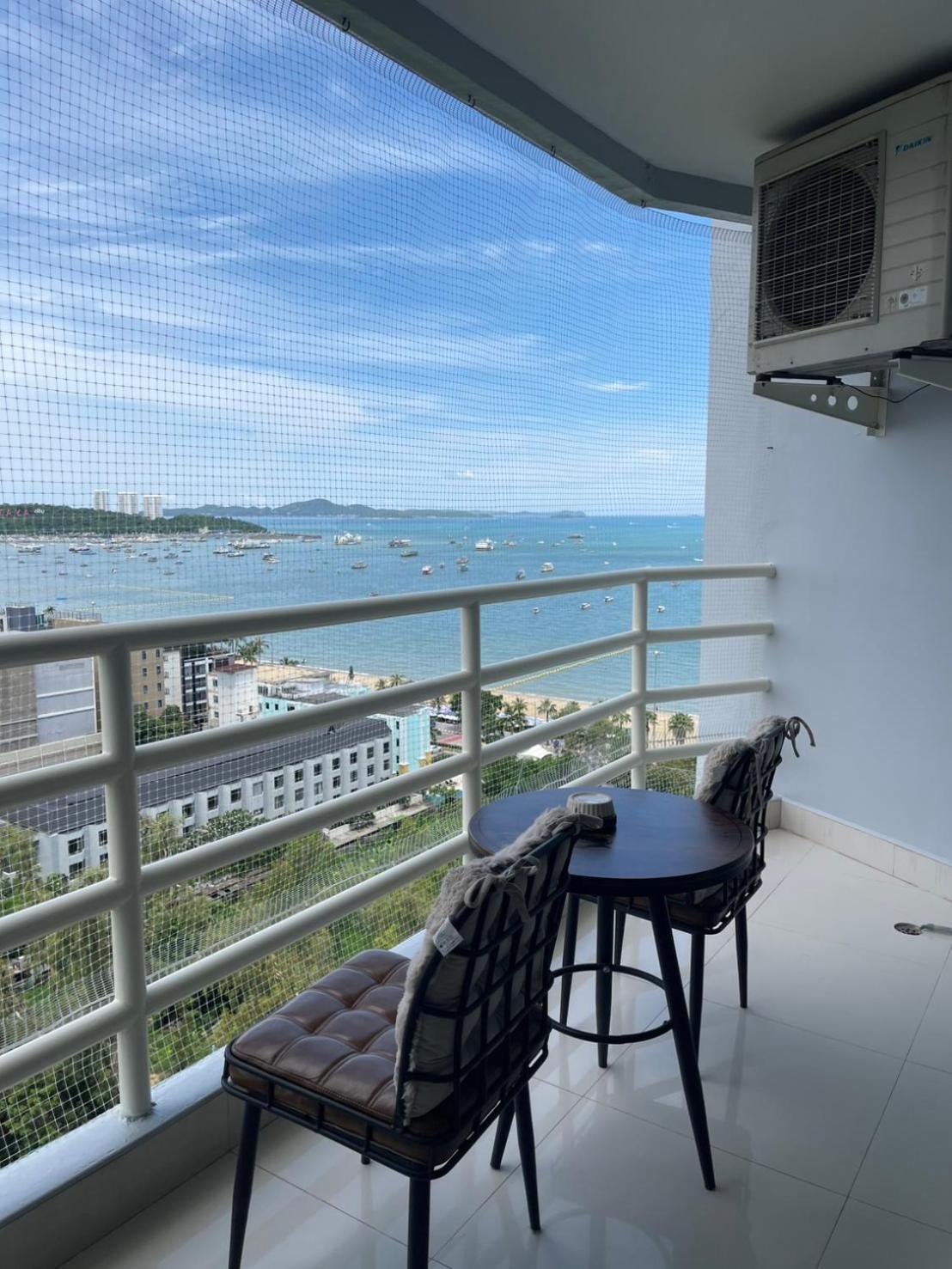 View Talay 6 Pattaya Beach By Anatolia Condo Suite Экстерьер фото