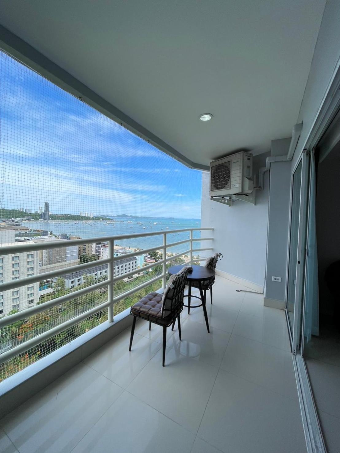 View Talay 6 Pattaya Beach By Anatolia Condo Suite Экстерьер фото